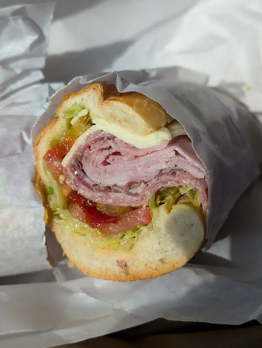 Gianna's Family Deli Picture 3