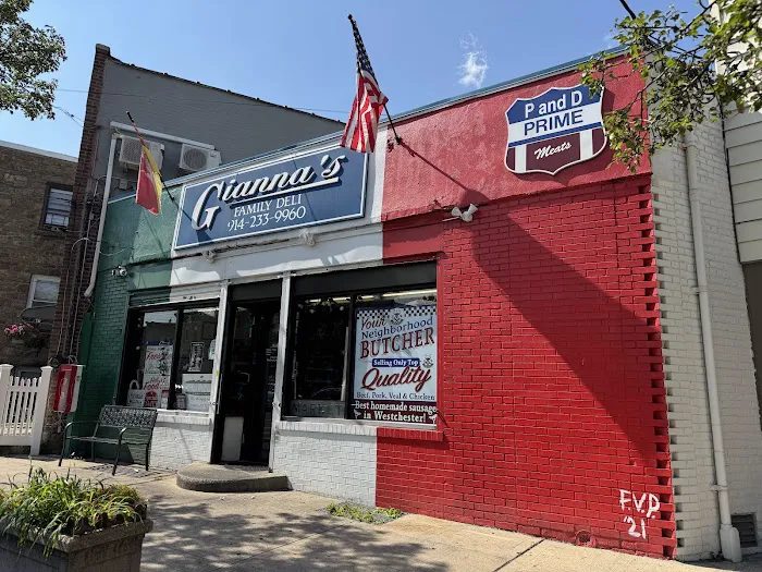 Gianna's Family Deli Picture 5