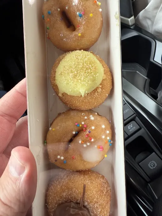 Grey’s Donuts Bronxville Picture 6