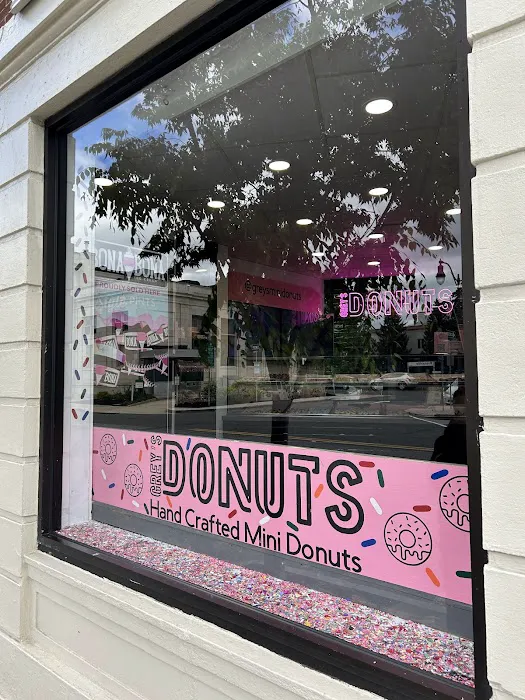 Grey’s Donuts Bronxville Picture 4