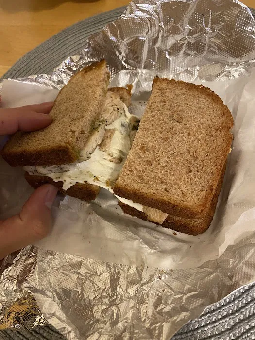 Parkway Delicatessen Picture 1