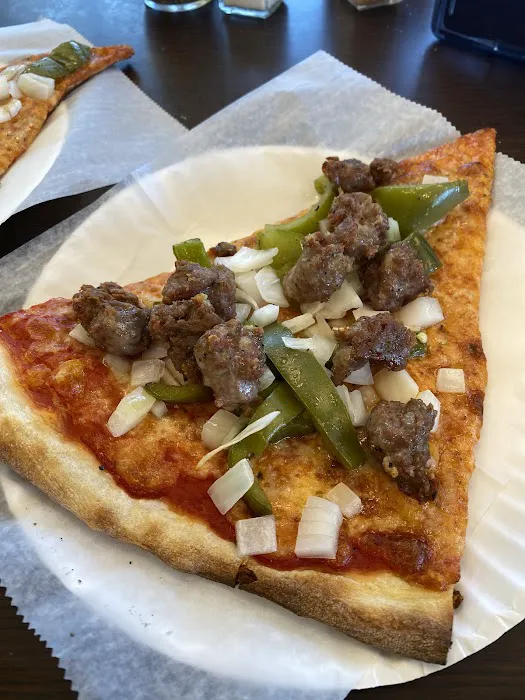 Cosimo & Johnny's Pizzeria Picture 5