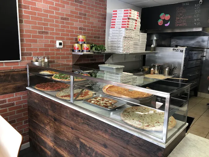 Dantoni's Pizza Picture 8