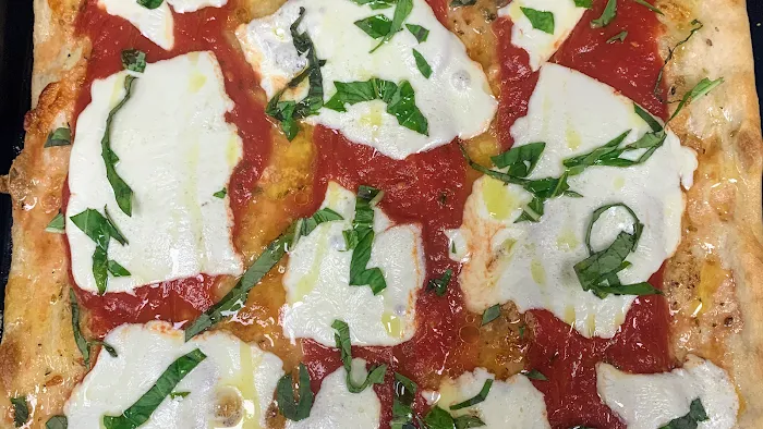 Dantoni's Pizza Picture 7