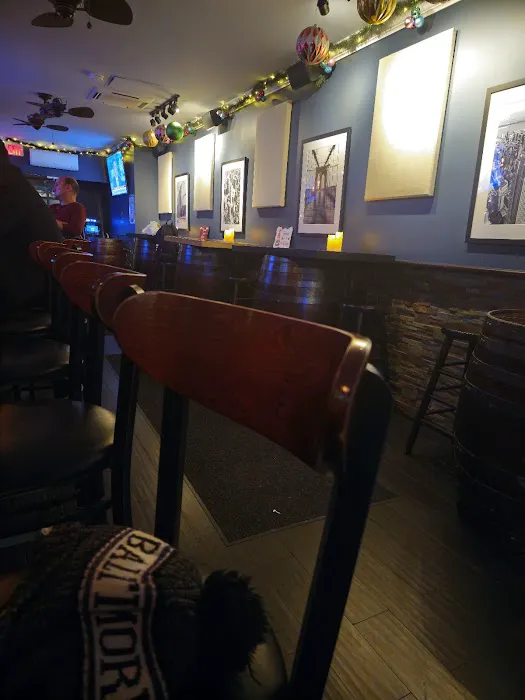 The Hole In The Wall Bar Picture 3