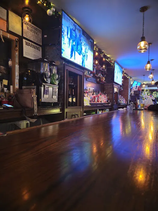 The Hole In The Wall Bar Picture 5