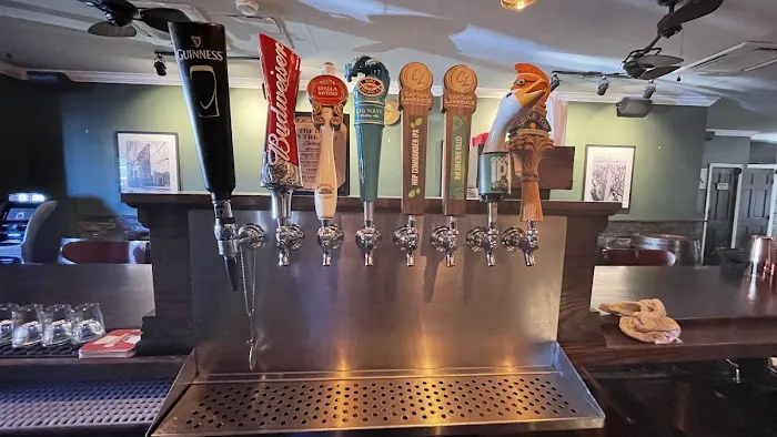 The Hole In The Wall Bar Picture 8