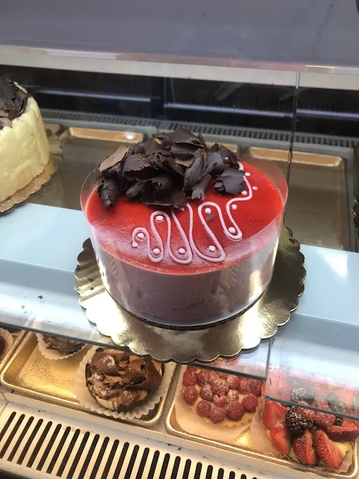 La Renaissance Patisserie Francaise Picture 3