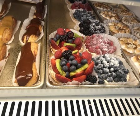 La Renaissance Patisserie Francaise