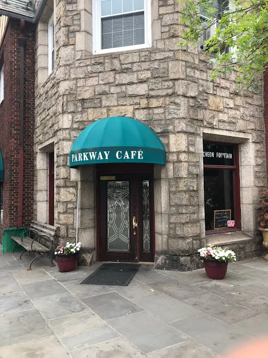 Parkway Café Picture 9
