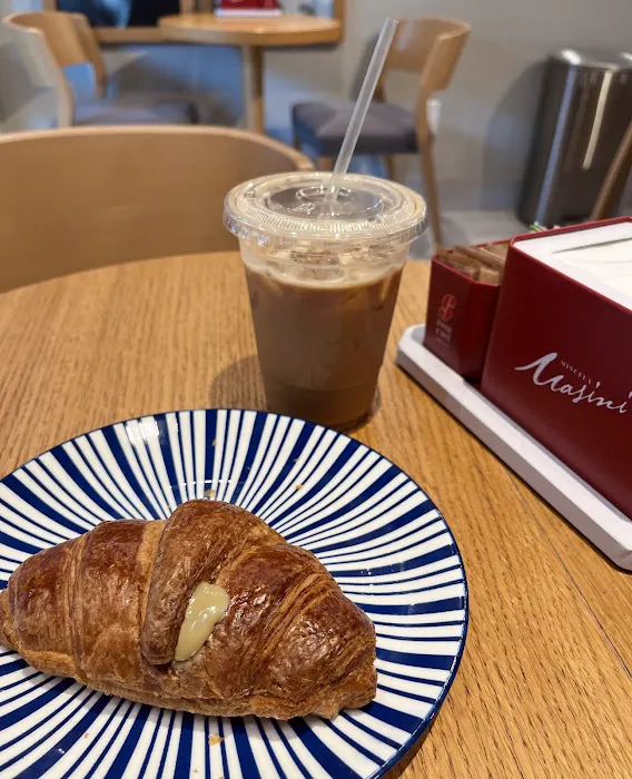 Omni Caffe Picture 3