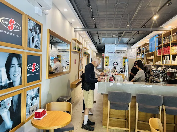 Omni Caffe Picture 5