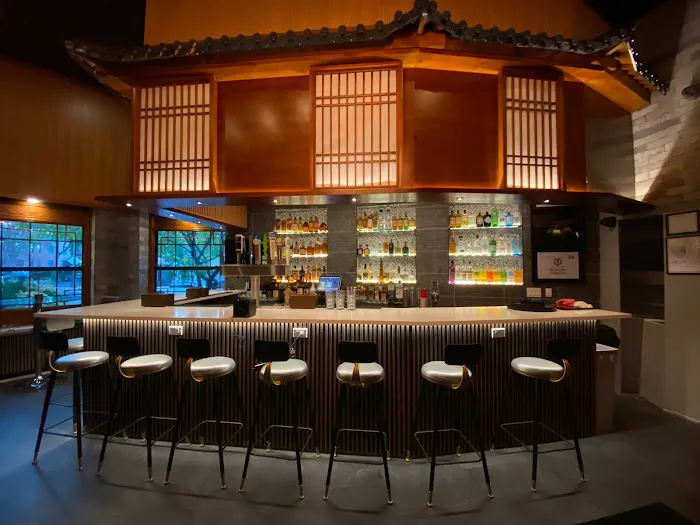 Mister Chen Seafood & Bar Picture 8