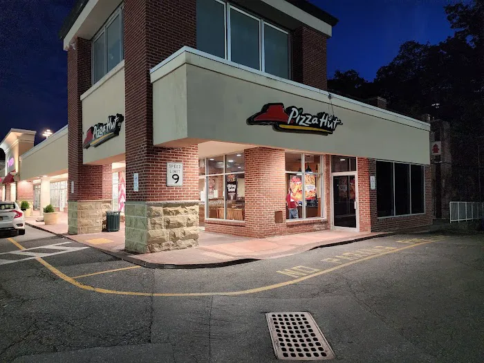 Pizza Hut Picture 6