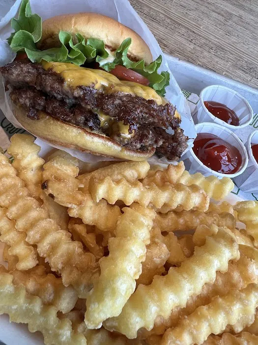Shake Shack Hartsdale Picture 2