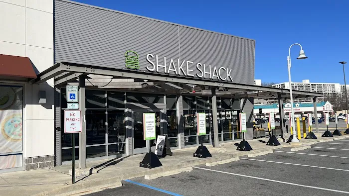 Shake Shack Hartsdale Picture 8