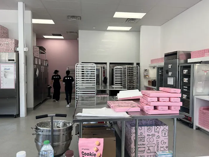 Crumbl - White Plains Picture 10