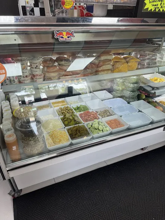 Echo Deli & Juice Bar Grocery Picture 1