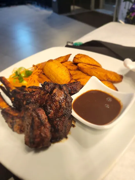 Triple Deuce Restaurant & Grill Picture 2