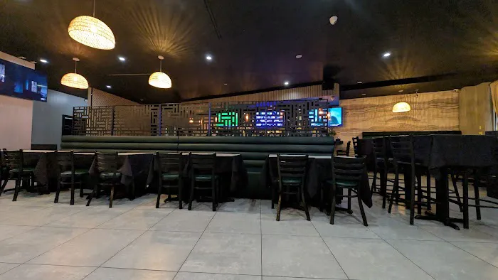 Triple Deuce Restaurant & Grill Picture 4