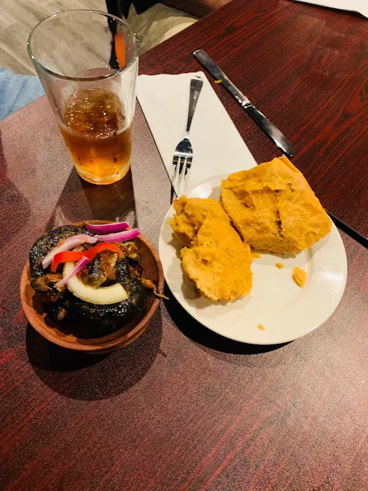 EazyLife Restaurant & Lounge - West African Cuisine Picture 5