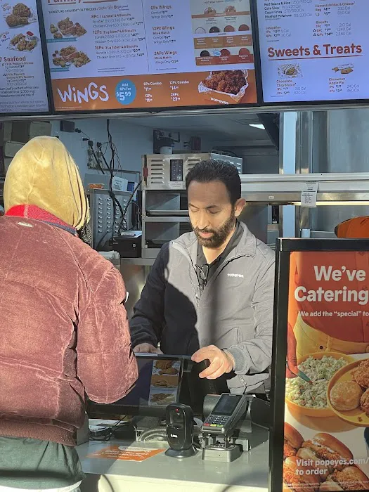 Popeyes Louisiana Kitchen Picture 2