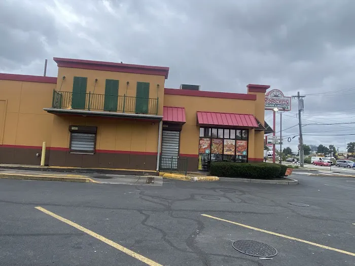 Popeyes Louisiana Kitchen Picture 10