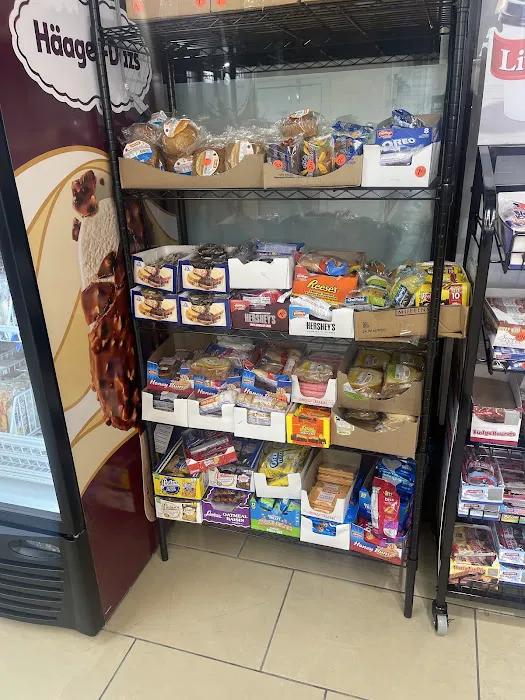 Munchies Deli Picture 5