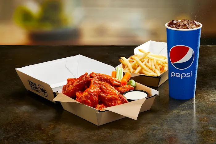 Buffalo Wild Wings 'GO' Picture 8