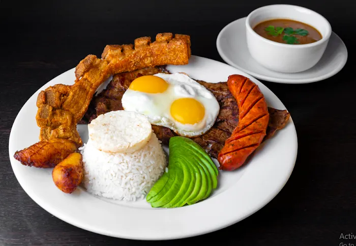 NOCHES DE COLOMBIA BRONX Picture 6