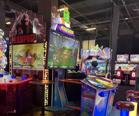 Dave & Buster's Pelham Manor