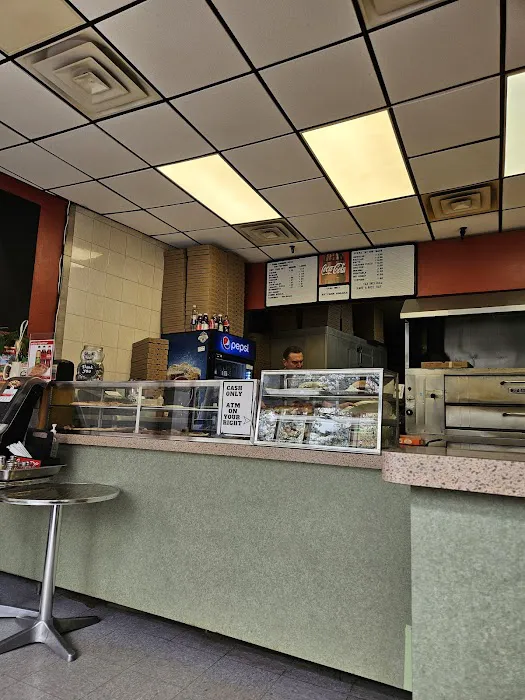 4 Corners Pizzeria Picture 8