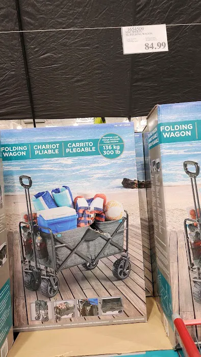 Costco Food Court Picture 4