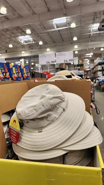 Costco Food Court Picture 1