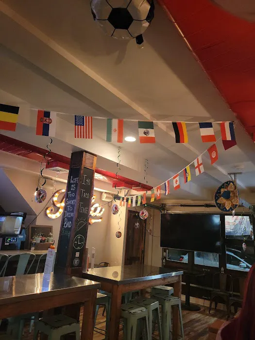 Cantina Lobos Picture 2