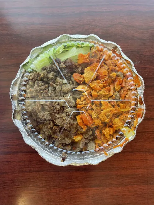 Yonkers Halal Fried Chicken & Gyro Picture 2