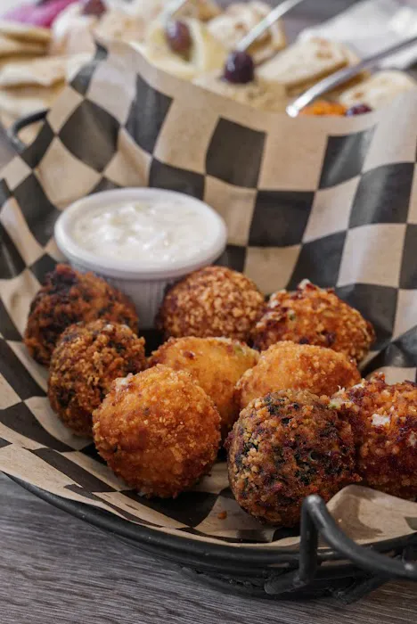 Tzatziki Greek Grill Picture 3