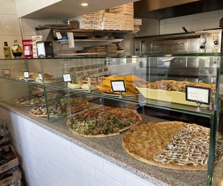 Cestra's Pizza 4