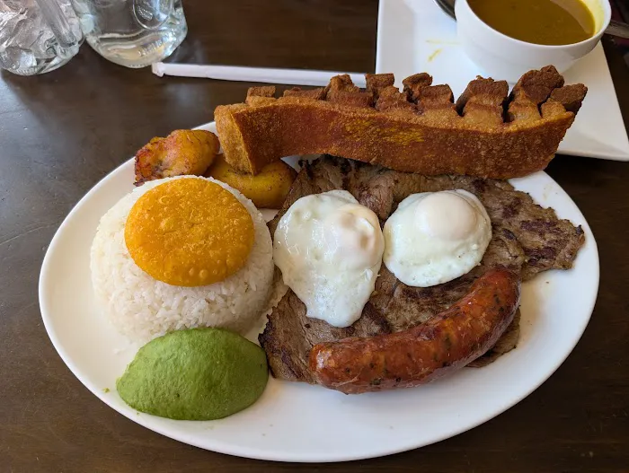 Colombian House Picture 6