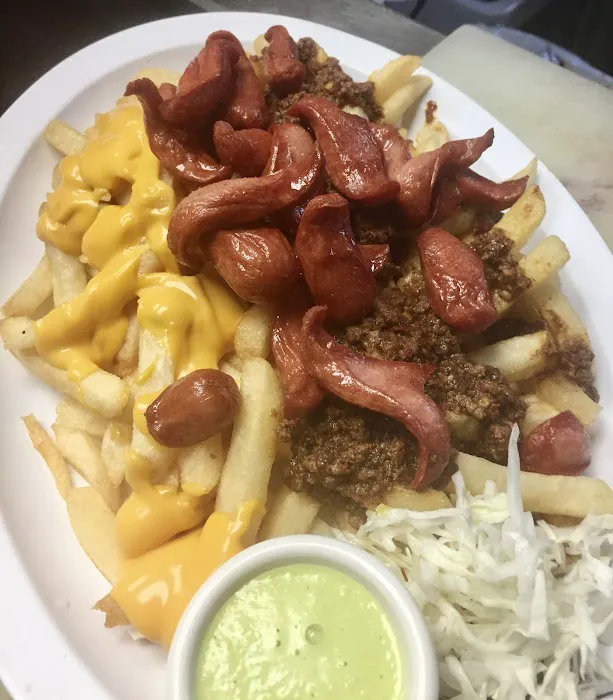 CHILI DOG RESTAURANT Picture 3