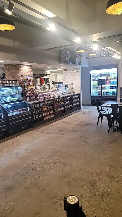 Iron Tomato Picture 6