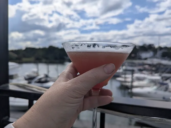 Marina View Restaurant & TIKI BAR Picture 1