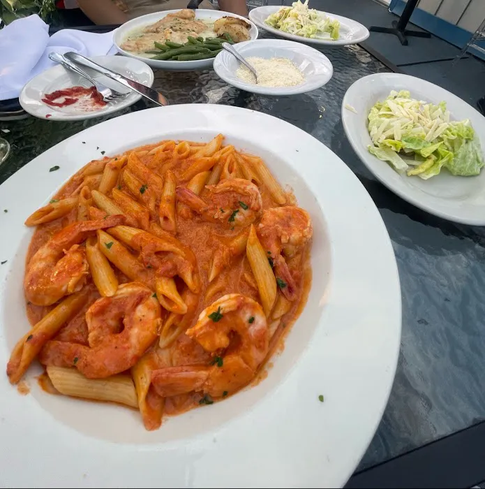 Marina View Restaurant & TIKI BAR Picture 3