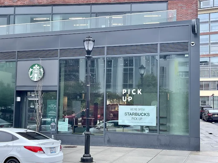 Starbucks Picture 9