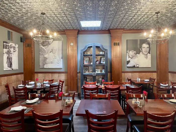 Dom & Vinnies Restaurant Picture 1