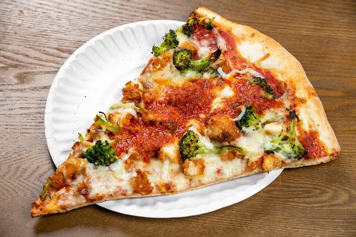 Giovanni's Pizza Picture 8