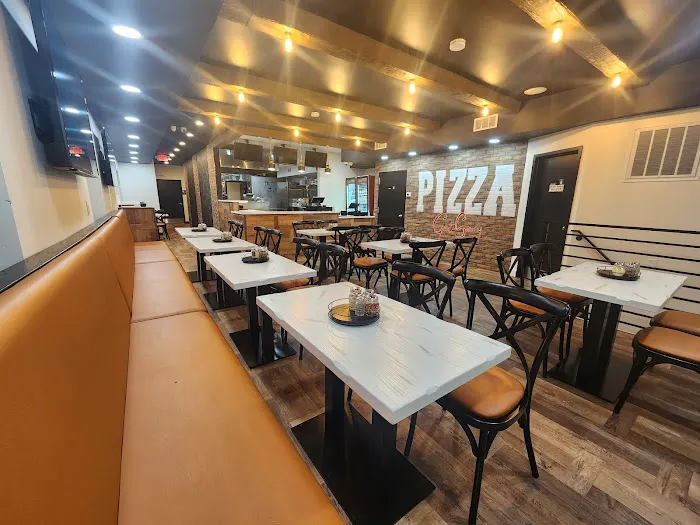 Singa's Famous Pizza & Grill Restaurant Picture 1