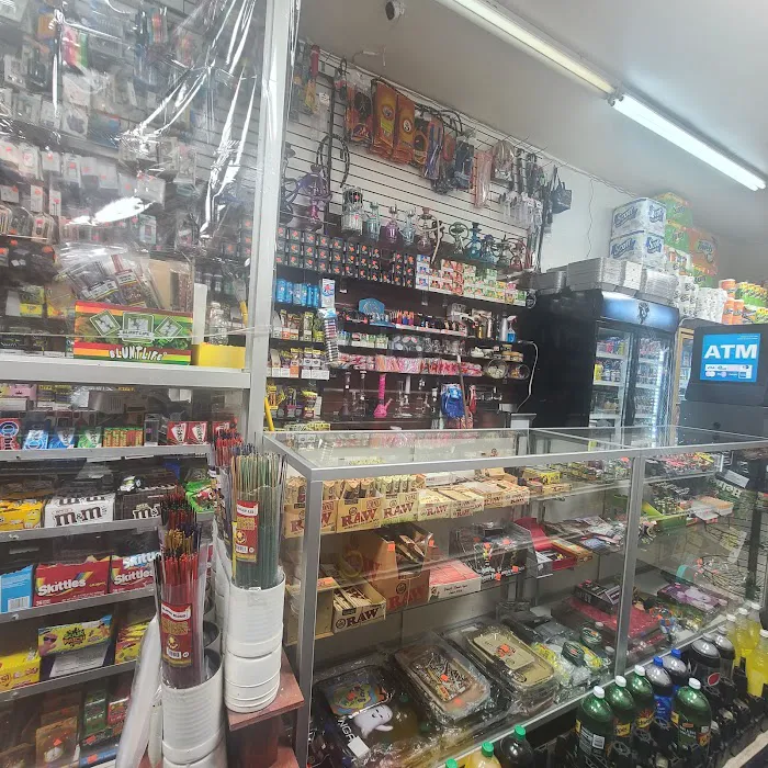 Hot Corner Deli Picture 7