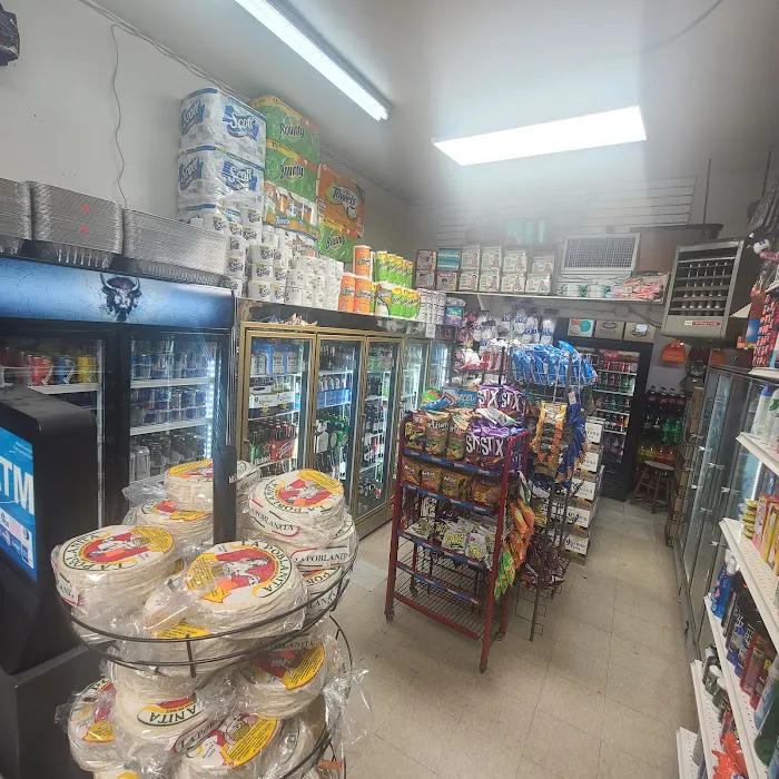 Hot Corner Deli Picture 9