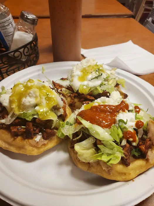 Antojitos Mexicanos los Primos Picture 5